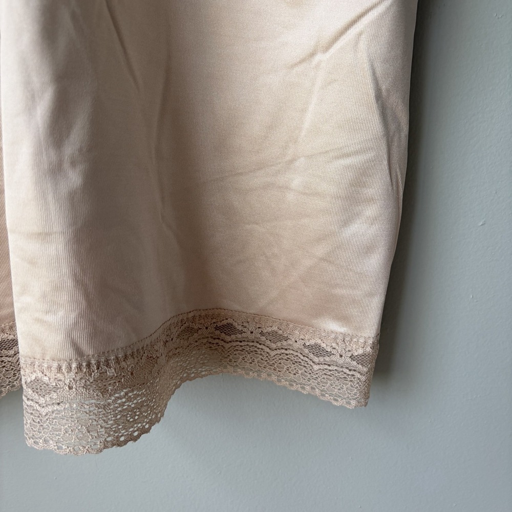 NEW RUBY RIBBON PIN UP CAMI WOMENS size 50 Pale Nude Lace Shapewear - Picture 8 of 12